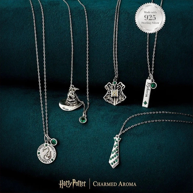 eng_pm_Charmed-Aroma-Harry-Potter-Slytherin-Pride-jewel-scented-candle-Silver-Necklace-8157_4-1.jpg